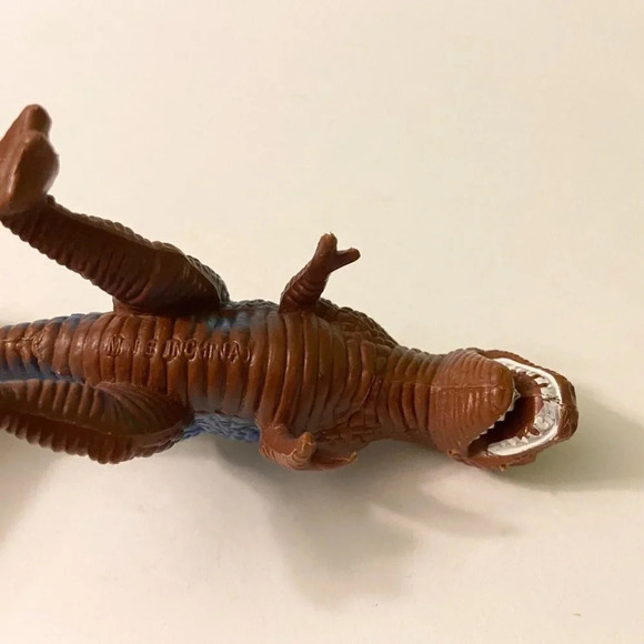 Vintage Mix Lot 3 Dinosaur Figures  Styracosaurus Trex Triceratops Toys - Picture 5 of 11